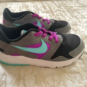 Nike kids shoes